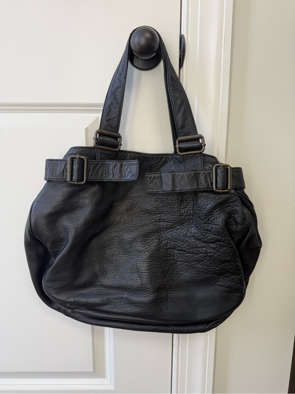Marc Jacobs Black Leather Shoulder Bag - Picture 2 of 7